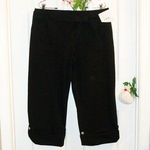jh COLLECTIBLES 12P Black Cropped Pants NWT